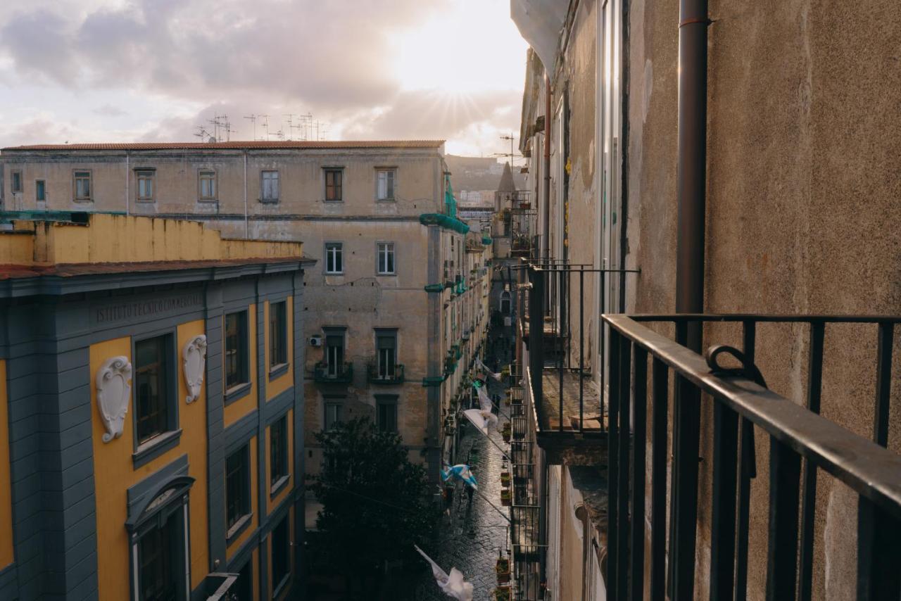 Janare - Rooms & Terrace Napoli Bagian luar foto